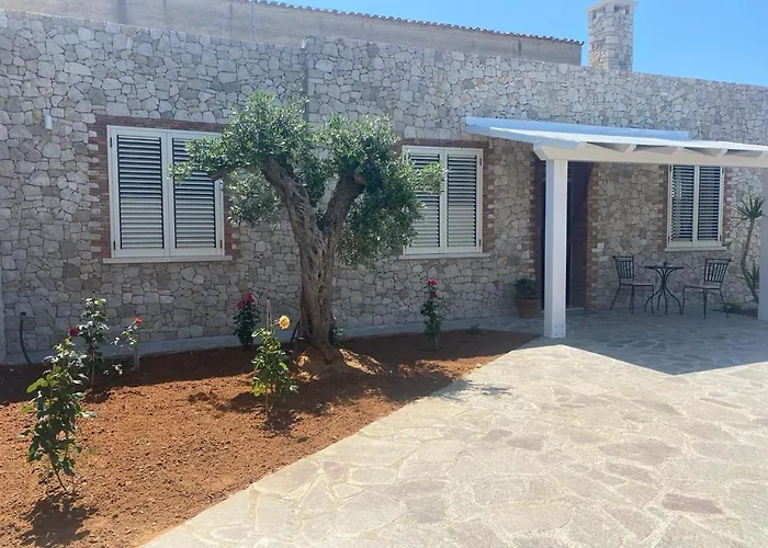 Otto Ulivi Con Piscina Privata * Terrasini