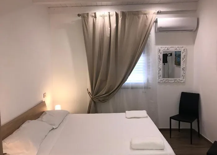 Otto Ulivi Con Piscina Privata